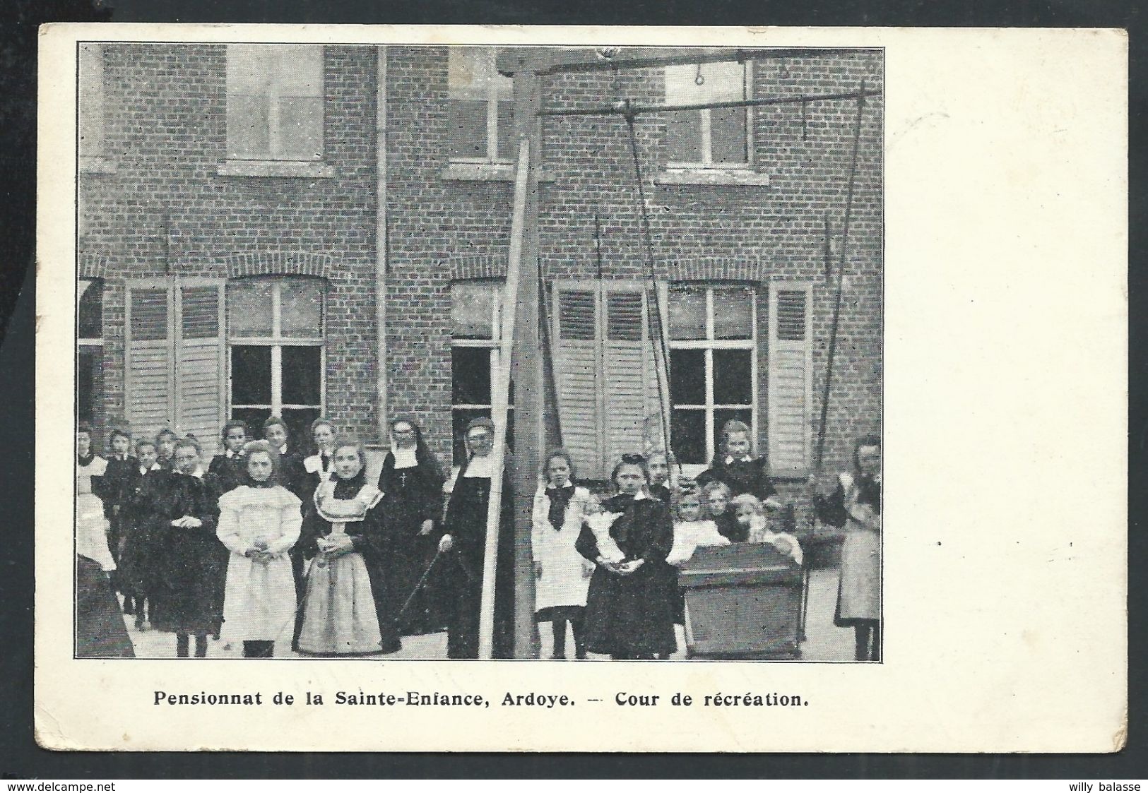 +++ CPA - ARDOOIE  ARDOYE - Pensionnat De La Sainte Enfance - Cour De Récréation  // - Ardooie