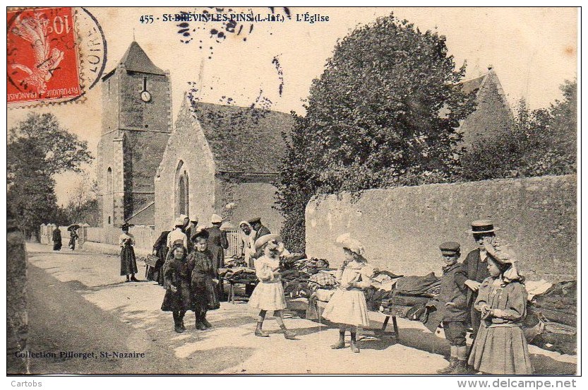 44 St-BREVIN-les-PINS  L'Eglise (très Animée) - Saint-Brevin-les-Pins