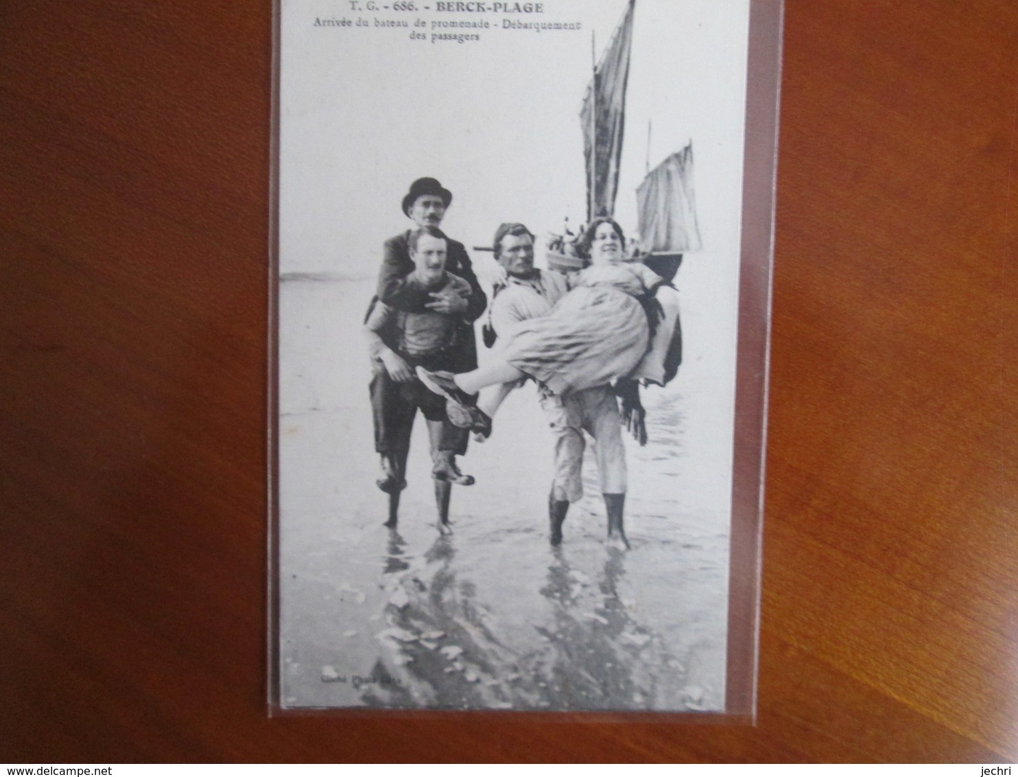 Berck Plage , Larrivee Du Bateau De Promenade , Debarquement Des Passagers - Berck