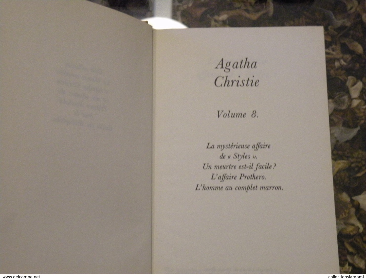 Lots de 14 livres Agatha Christie,les titres sont directement à voir sur les photos (Attention manque le n°7)