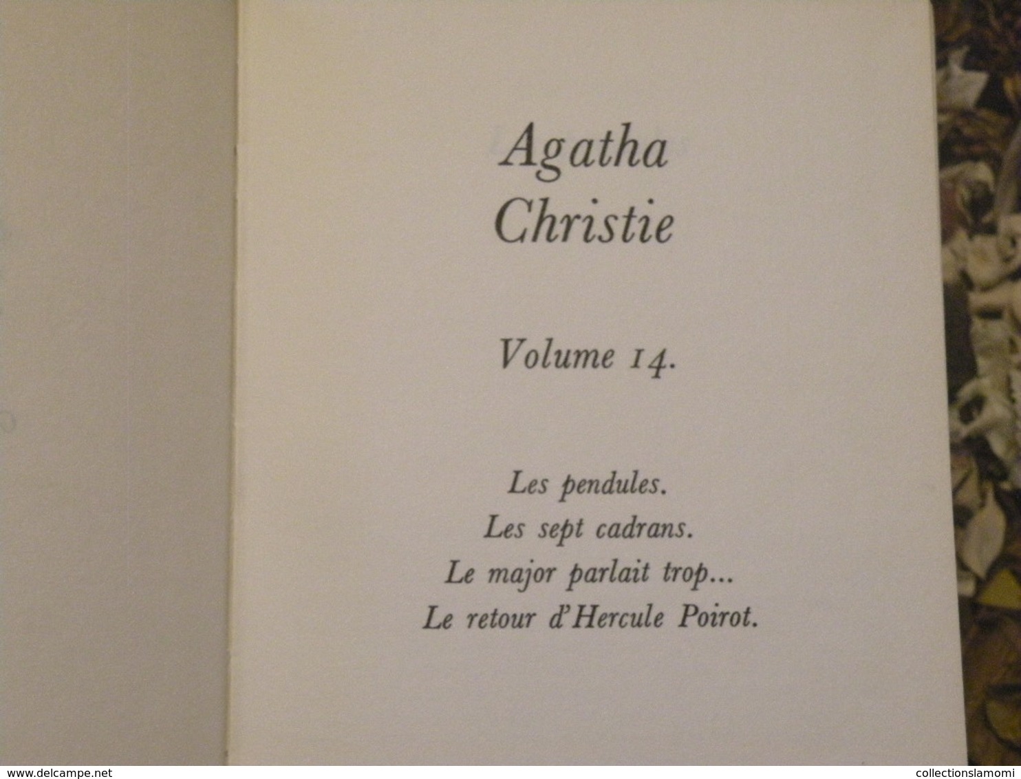 Lots de 14 livres Agatha Christie,les titres sont directement à voir sur les photos (Attention manque le n°7)