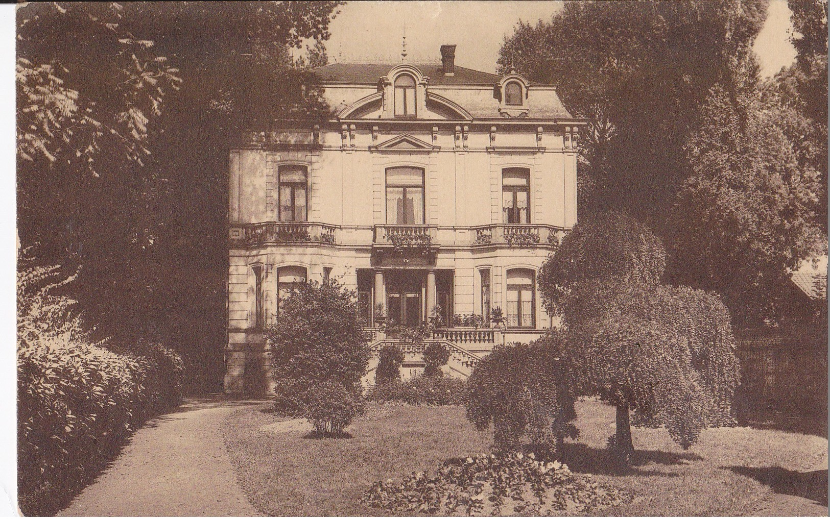 Leuze Chateau Saint Martin - Leuze-en-Hainaut