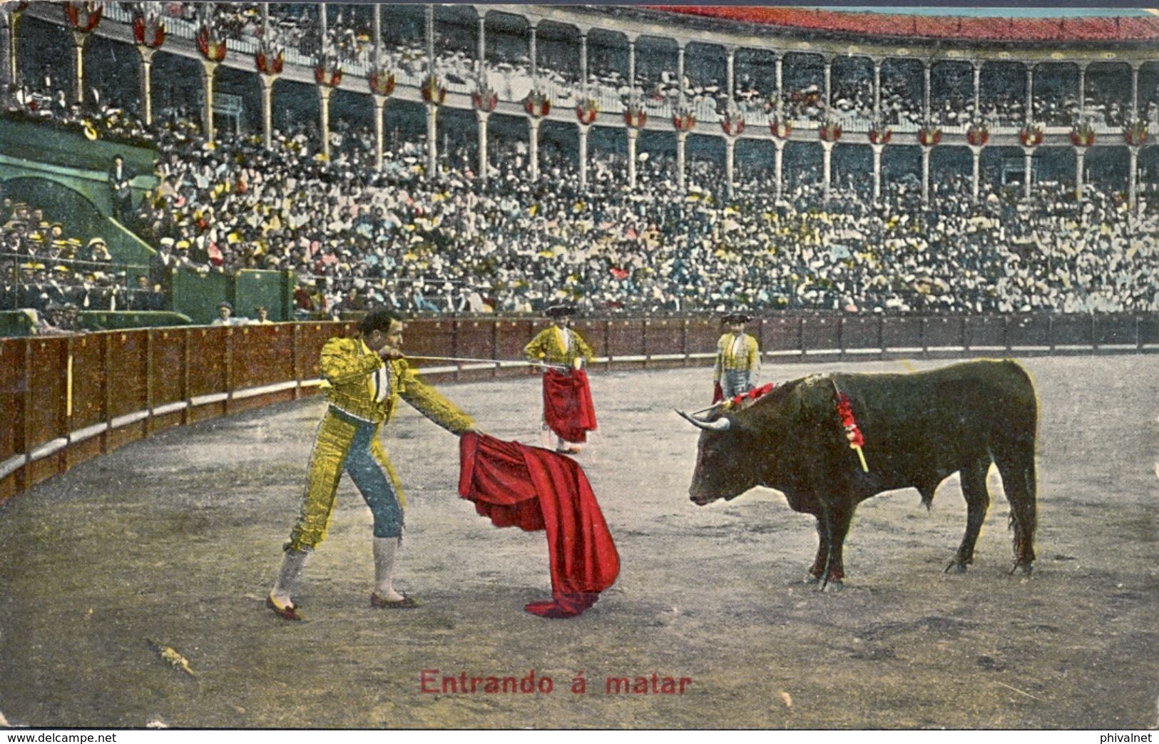 1930 , TARJETA POSTAL ESCRITA , SIN CIRCULAR , TOROS , TAUROMAQUIA , BULLFIGHTING , ENTRANDO A MATAR - Corridas