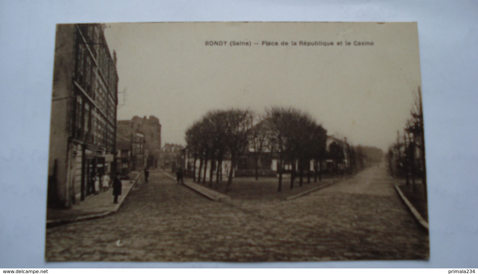 BONDY-PLACE DE LA REPUBLIQUE - Bondy