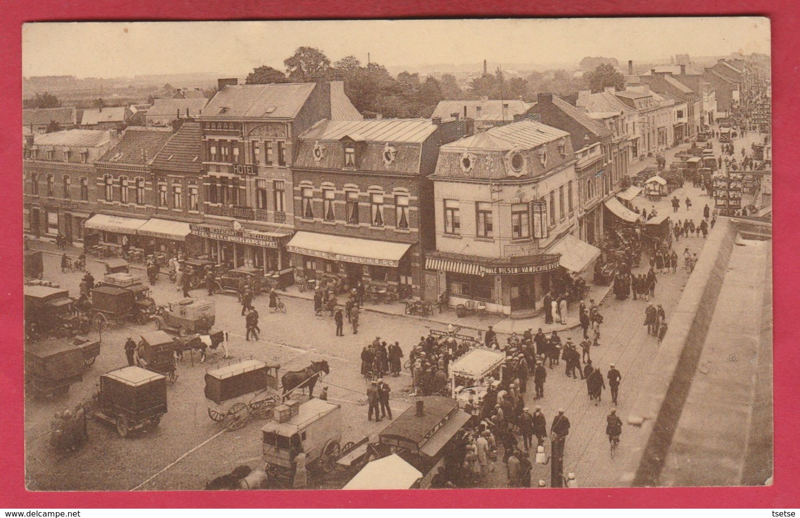 Hannut  - Coin De La Grand'Place .... Kermesse , Marché ??? - 1936 ( Voir Verso ) - Hannut