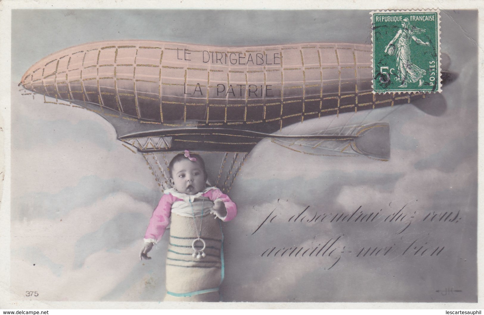 Cpa D Un Bébé Accroché A Un Dirigeable "la Patrie" Aeronef Petite Fille Avec Hochet En Collier 1908 - Bébés