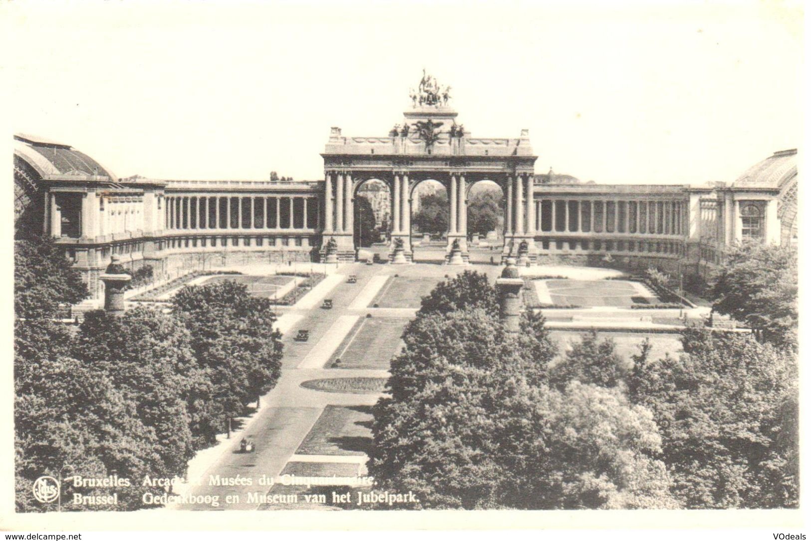 Bruxelles - CPA - Arcade Et Musée Du Cinquantenaire - Museos