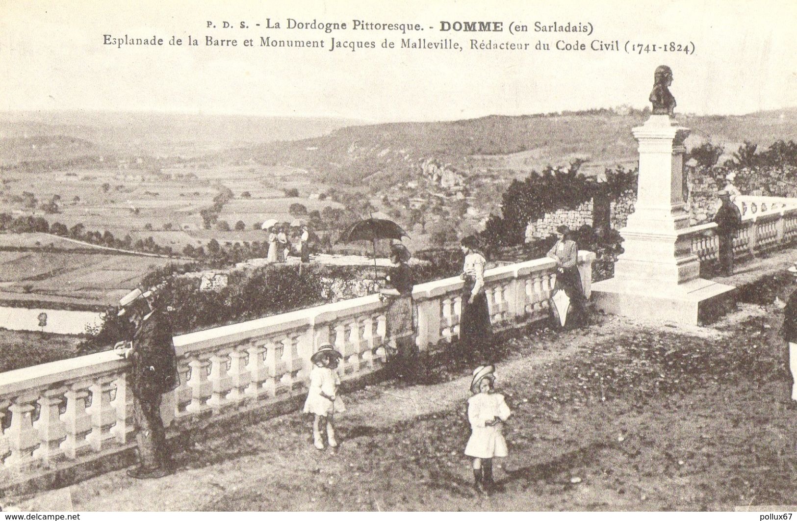 CPA DE DOMME  (DORDOGNE)  ESPLANADE DE LA BARRE ET MONUMENT JACQUES DE MALLEVILLE - Autres & Non Classés