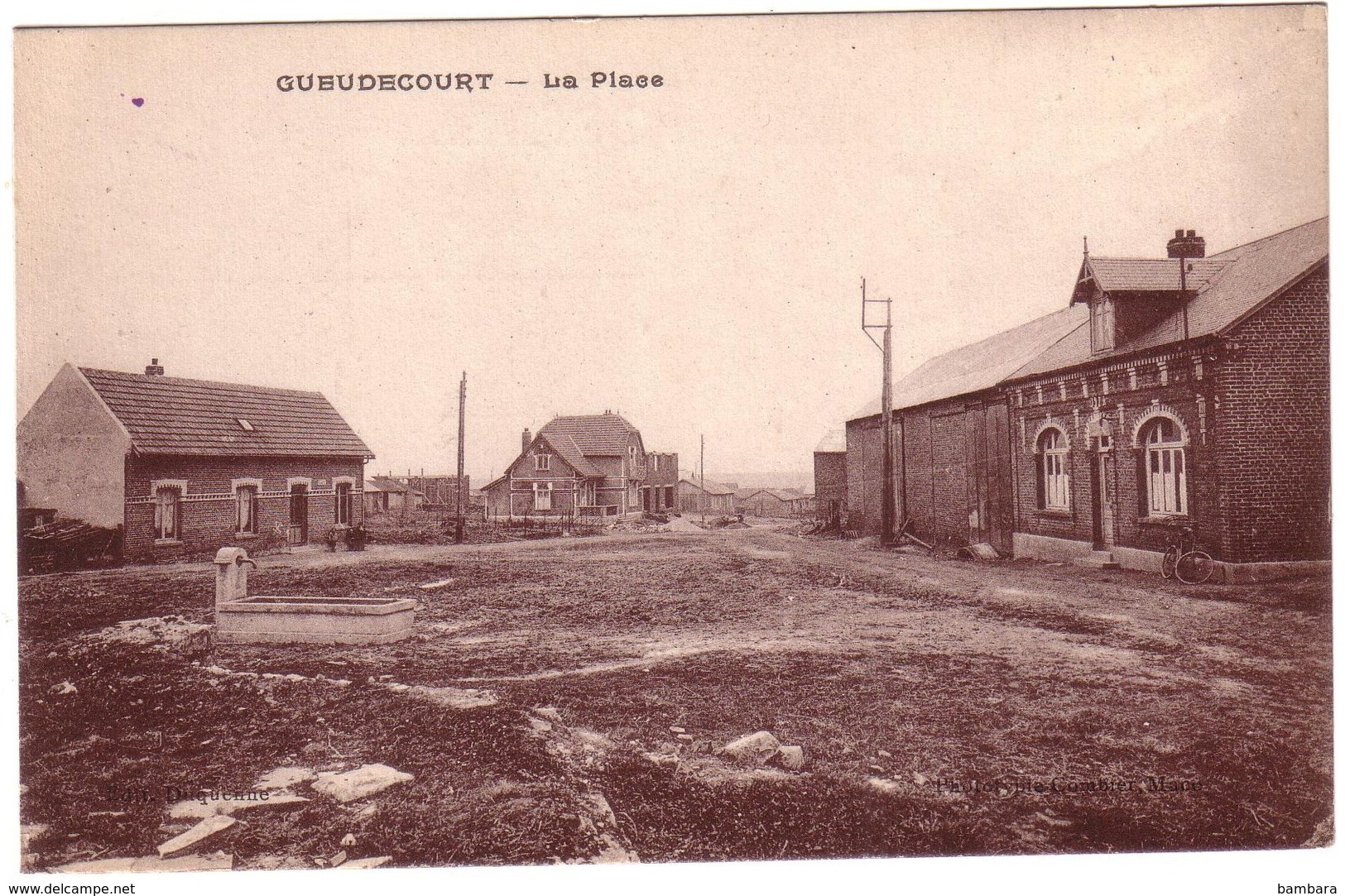 GUEUDECOURT - La Place - Autres & Non Classés