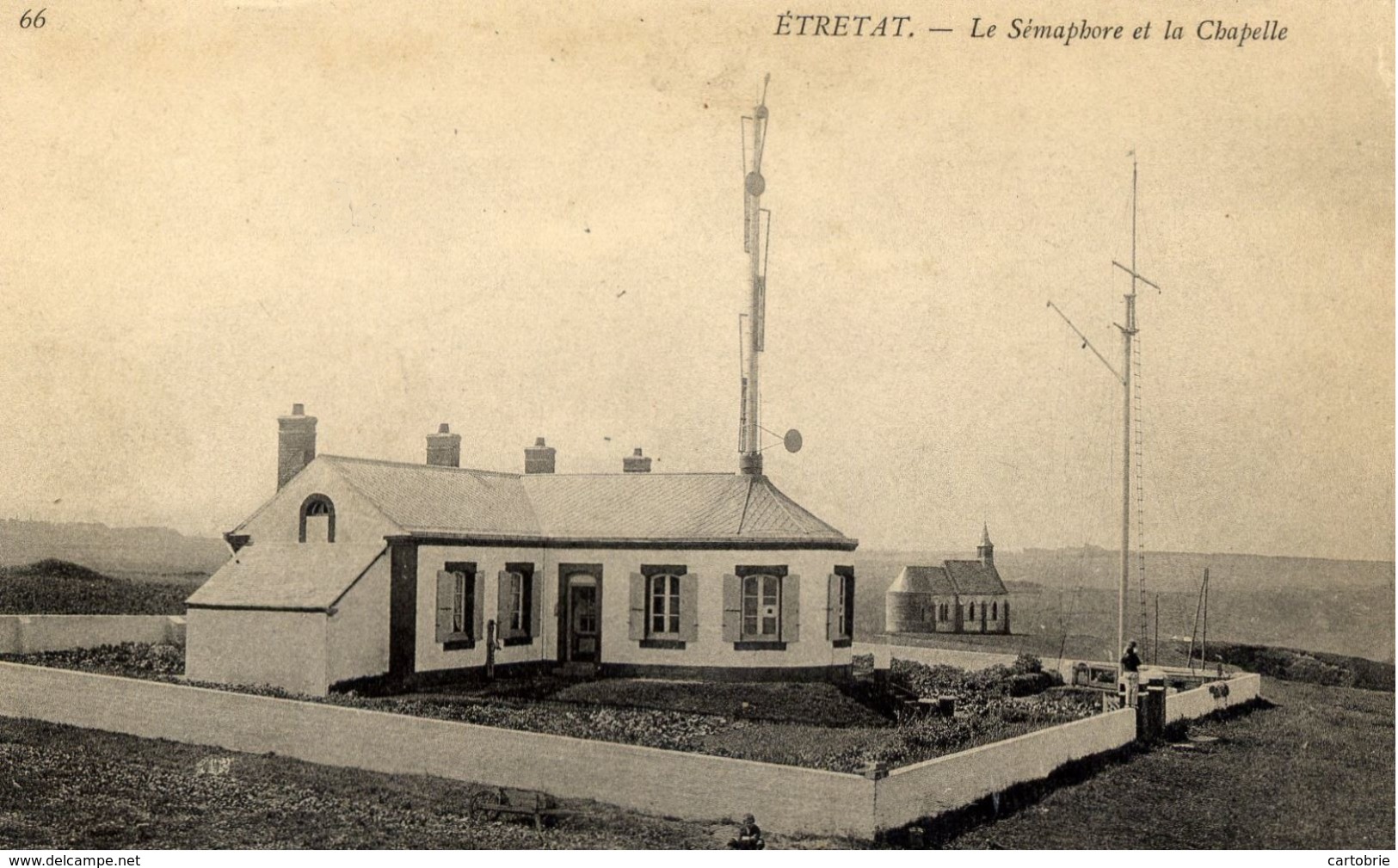 76 ETRETAT - Le Sémaphore Et La Chapelle - Etretat