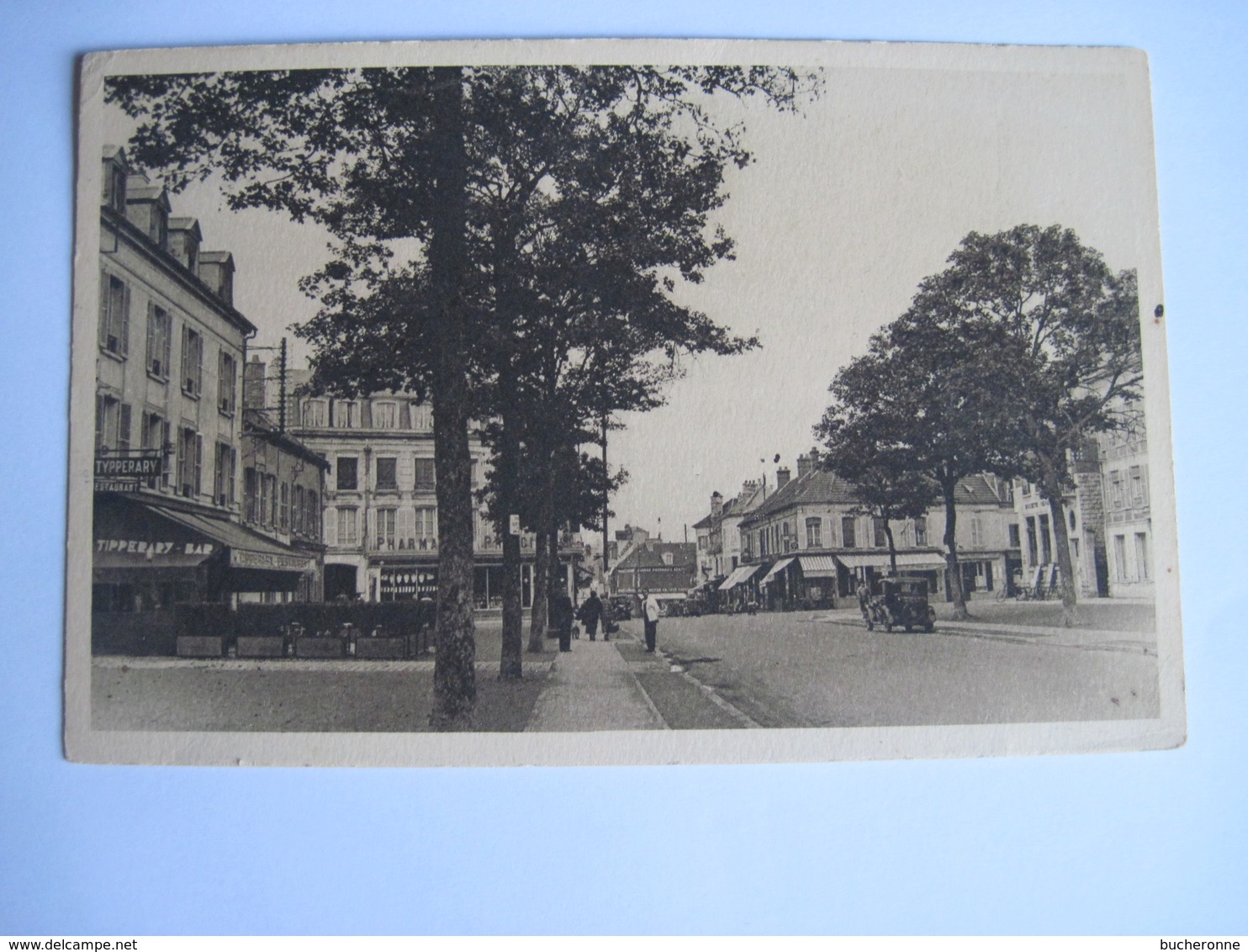 CPA 60 CHANTILLY Avenue Du Maréchal-Joffre Et Rue Du Parc  1939 T.B.E. - Chantilly