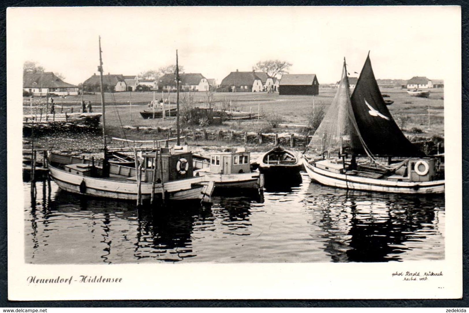 B1374 - Neuendorf Hiddensee - Segelboote Kutter Fischkutter Hafen - Herold Neukirch - Hiddensee
