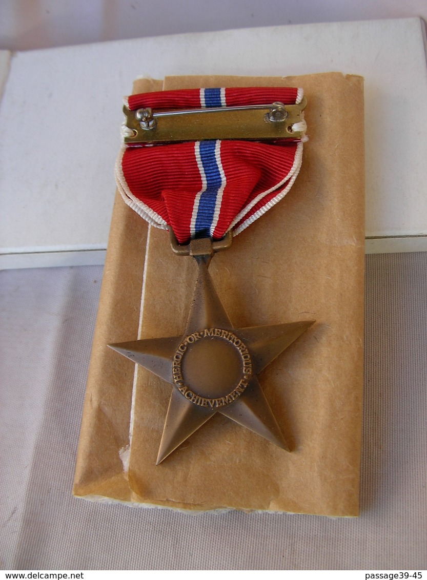 WW2 US MEDAILLE BRONZE STAR AVEC BOITE EMBALLAGE - 1939-45