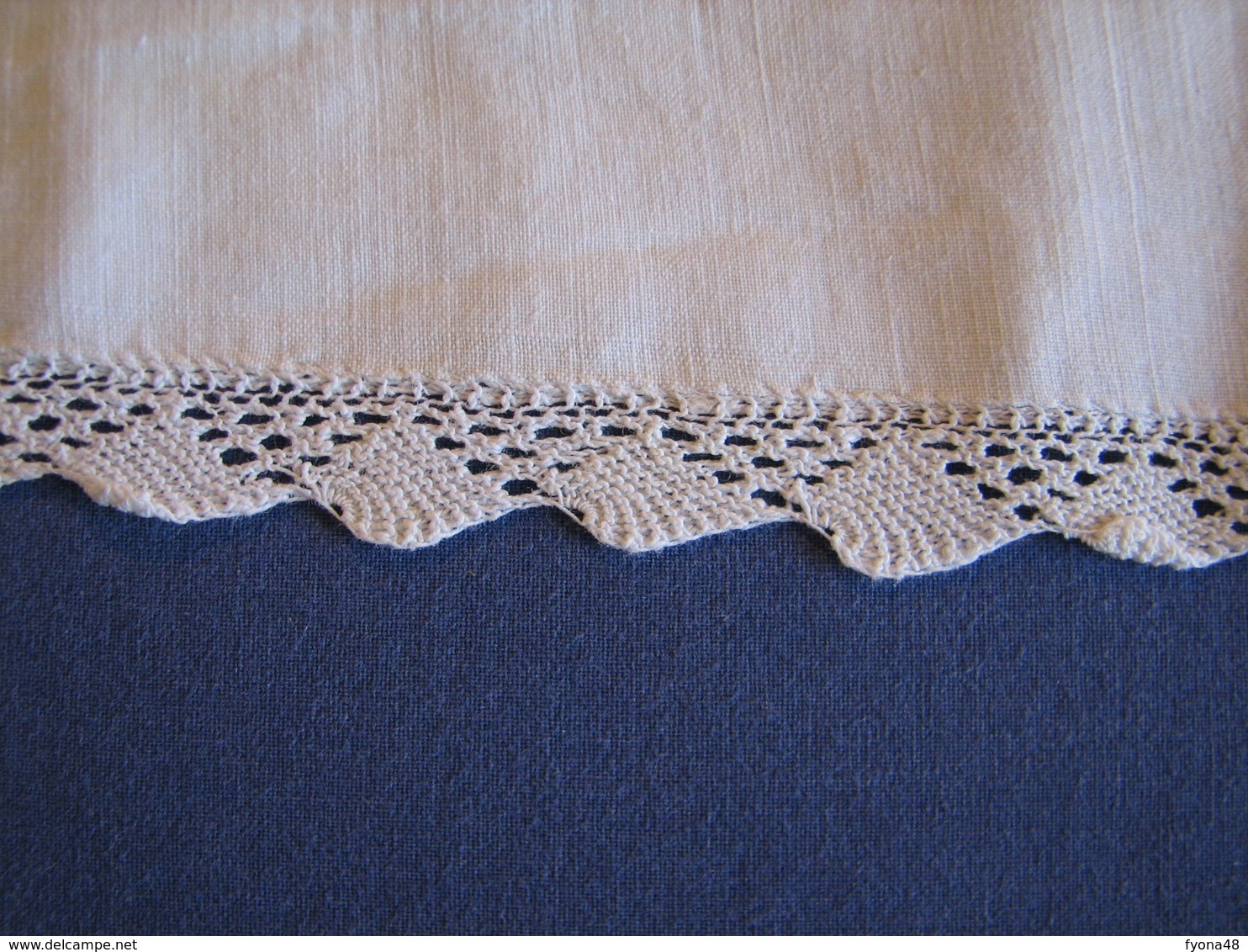 152 - Bas De Jupon Ancien  En Coton - Laces & Cloth