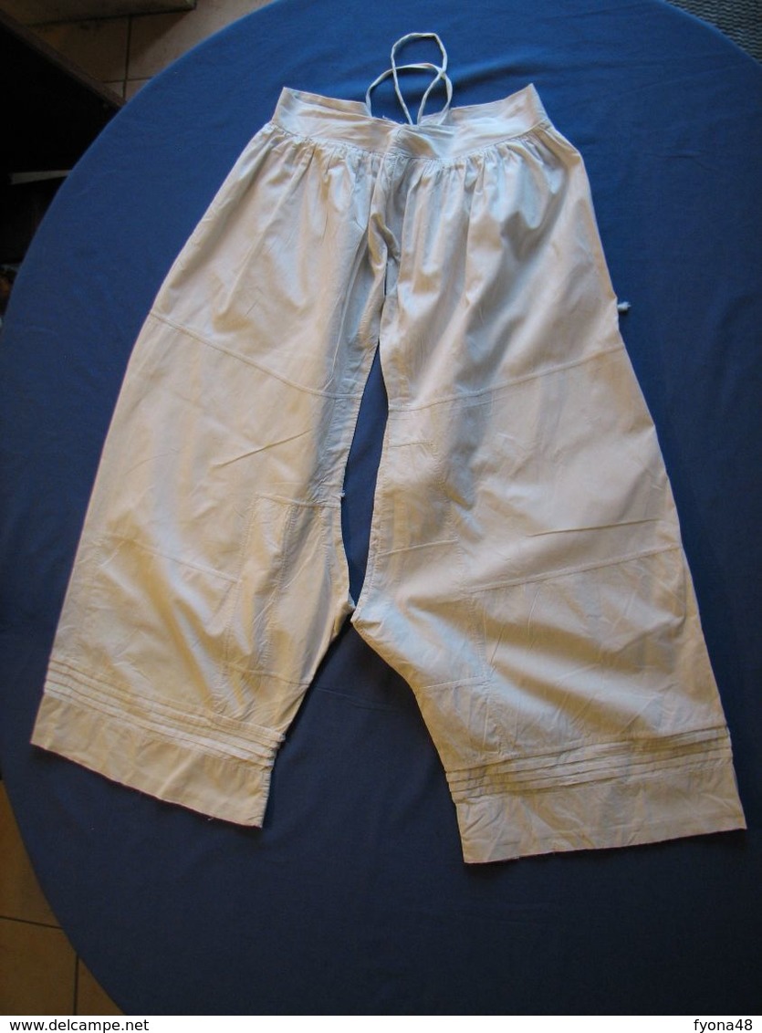 175 – Culotte Ancienne Ouverte Monogrammée MB - Antes De 1900