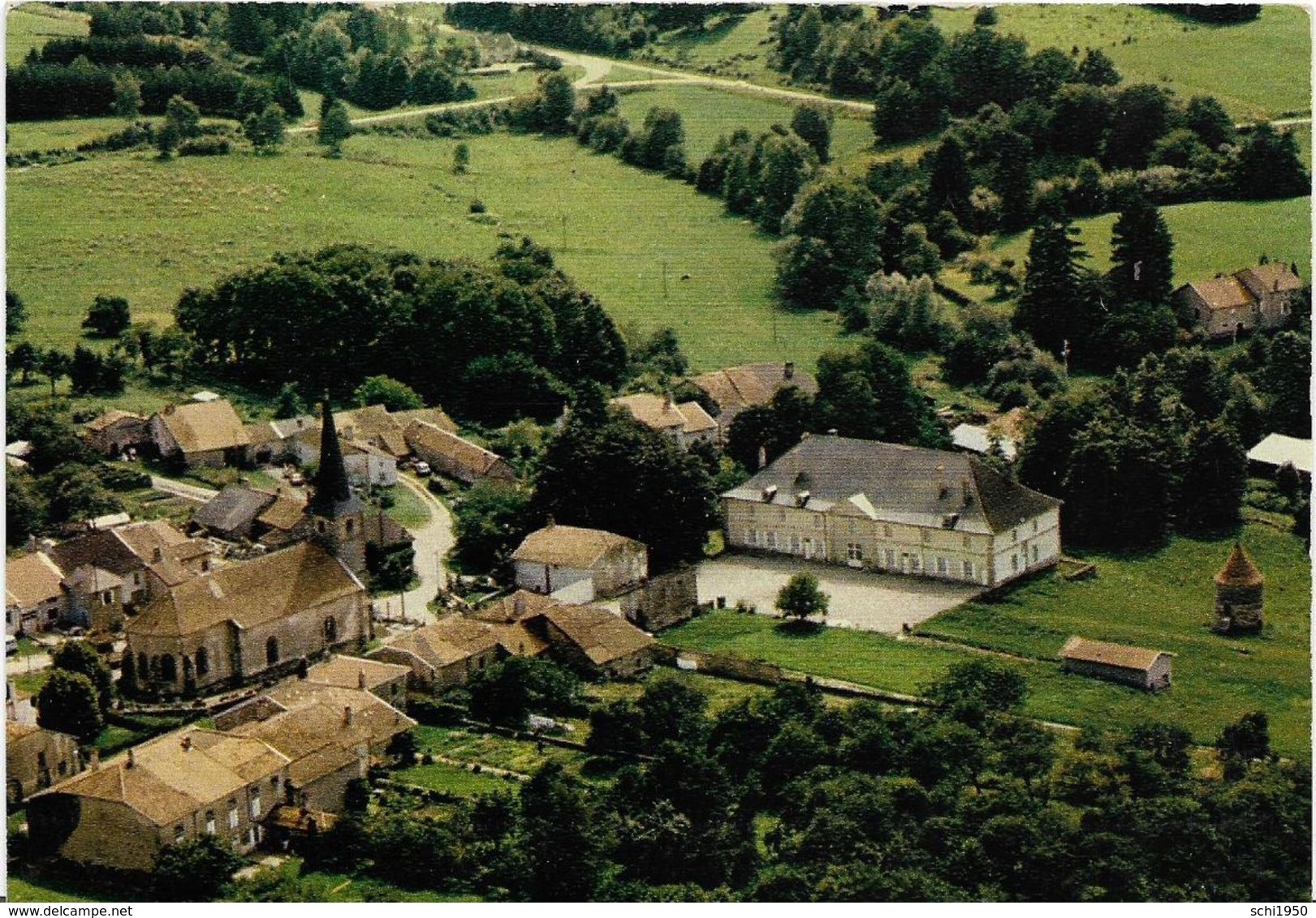 JP ~ 88  ~  THUILLIERES .    Autour De L' église Dans Le Cimetiere On Peut Voir La Tombe D' EVE LAVALLIERE  . - Otros & Sin Clasificación