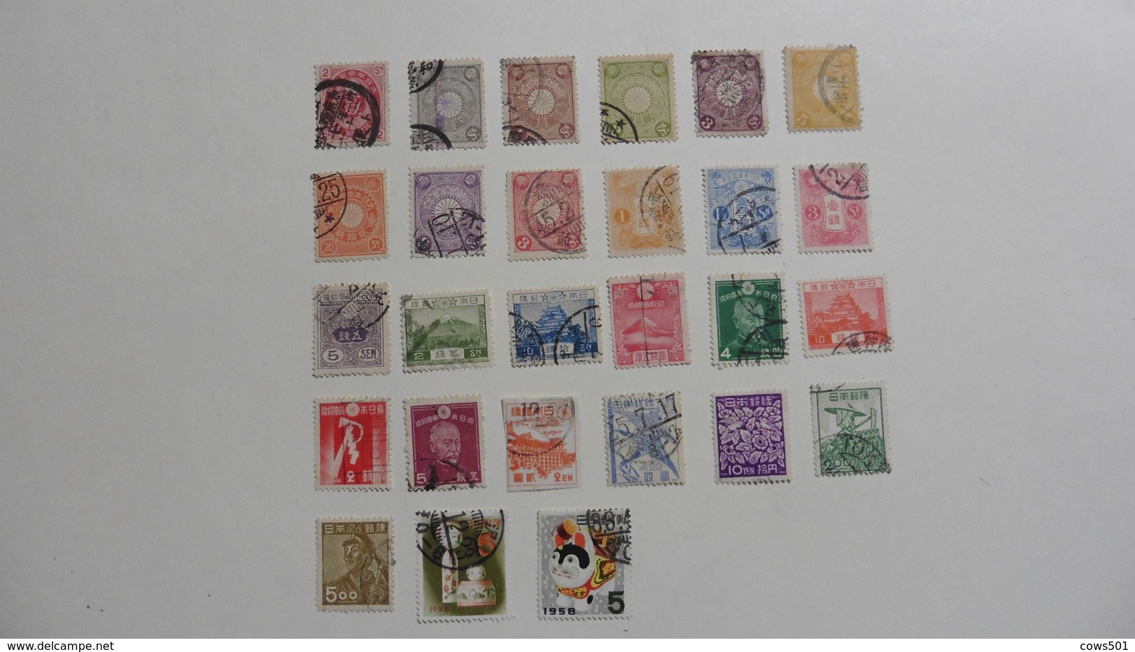 Japon : 27 Timbres Oblitérés - Collections, Lots & Series