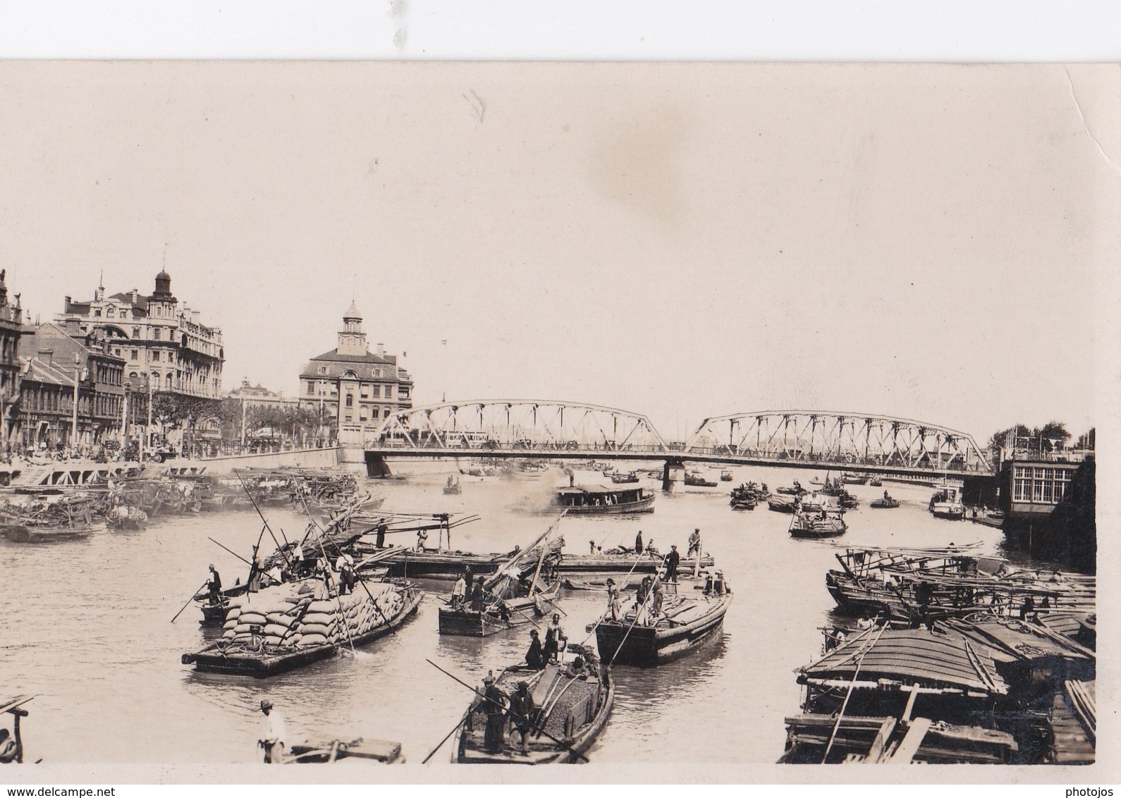 Post Card Photo  : Shanghai  (Chine)  Transport De Marchandises Sur Le Fleuve - Chine