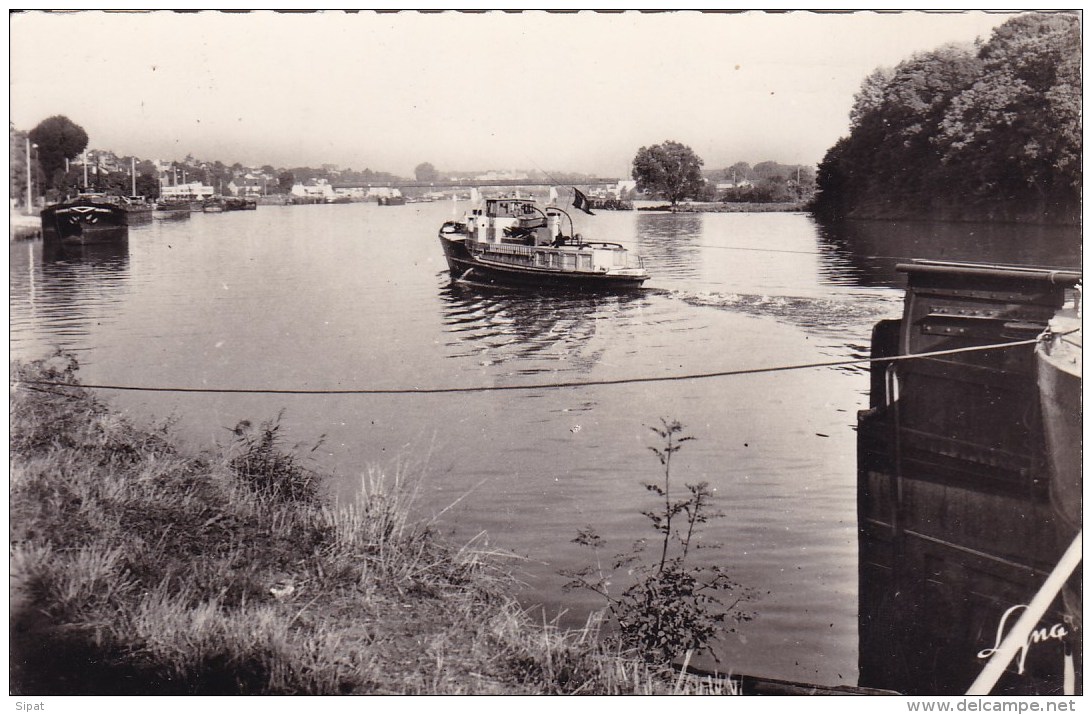 78 / ANDRESY / FIN DE L' OISE  / VALLEE DE LA SEINE / PENICHE / 1966 - Andresy