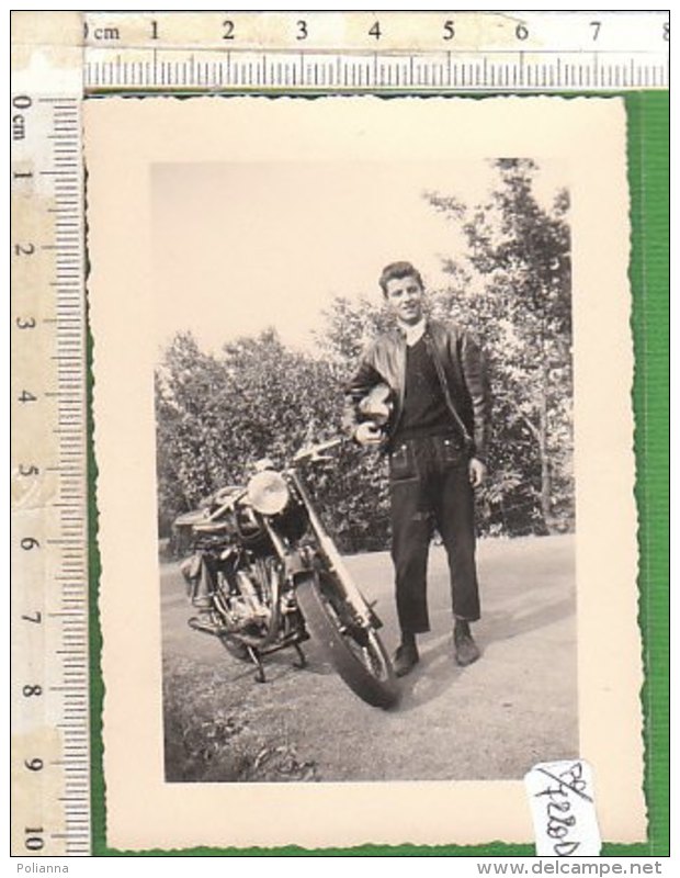 PO7220D# FOTOGRAFIA RICORDO 1957 - MOTOCICLETTA GUZZI? - Autres & Non Classés