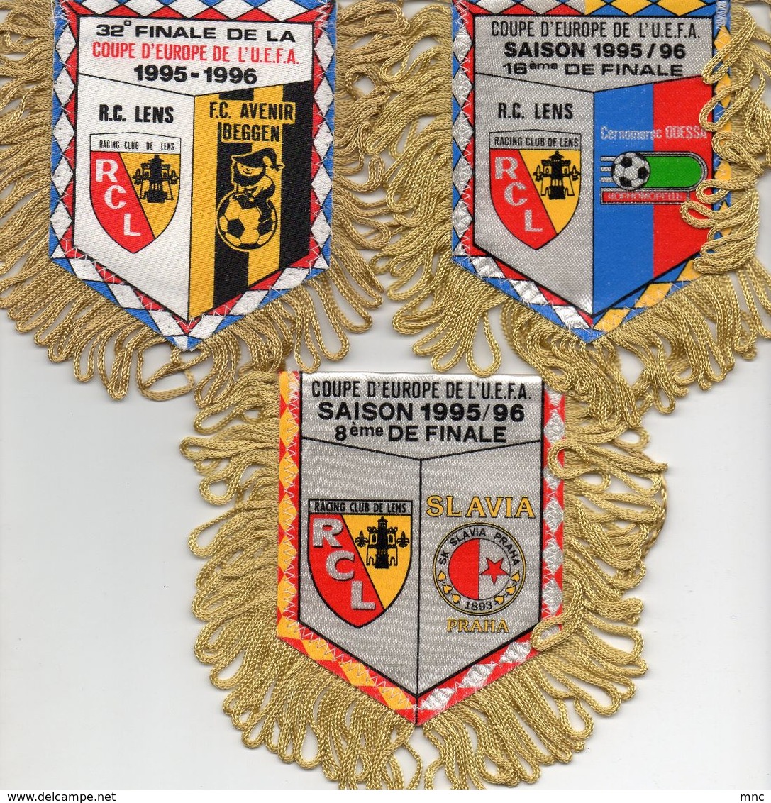 Lot De 3 Fanions Du RC LENS En Coupe De L'UEFA 1995/96 - Habillement, Souvenirs & Autres