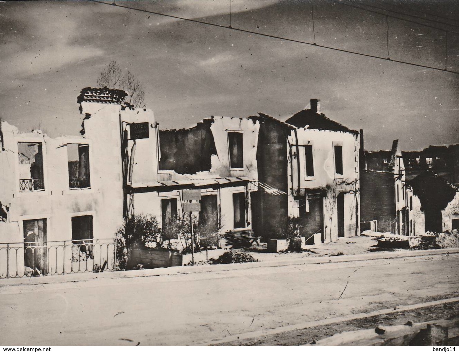 Oradour Sur Glane - Photos Avec Cachets Provisoires Et Cachets Du Comité Du Souvenir - 20 Scan - Guerre, Militaire