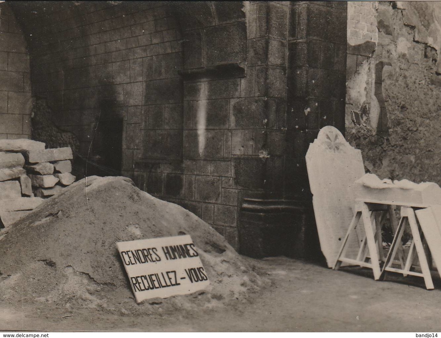 Oradour sur Glane - photos avec cachets provisoires et cachets du comité du souvenir - 20 scan