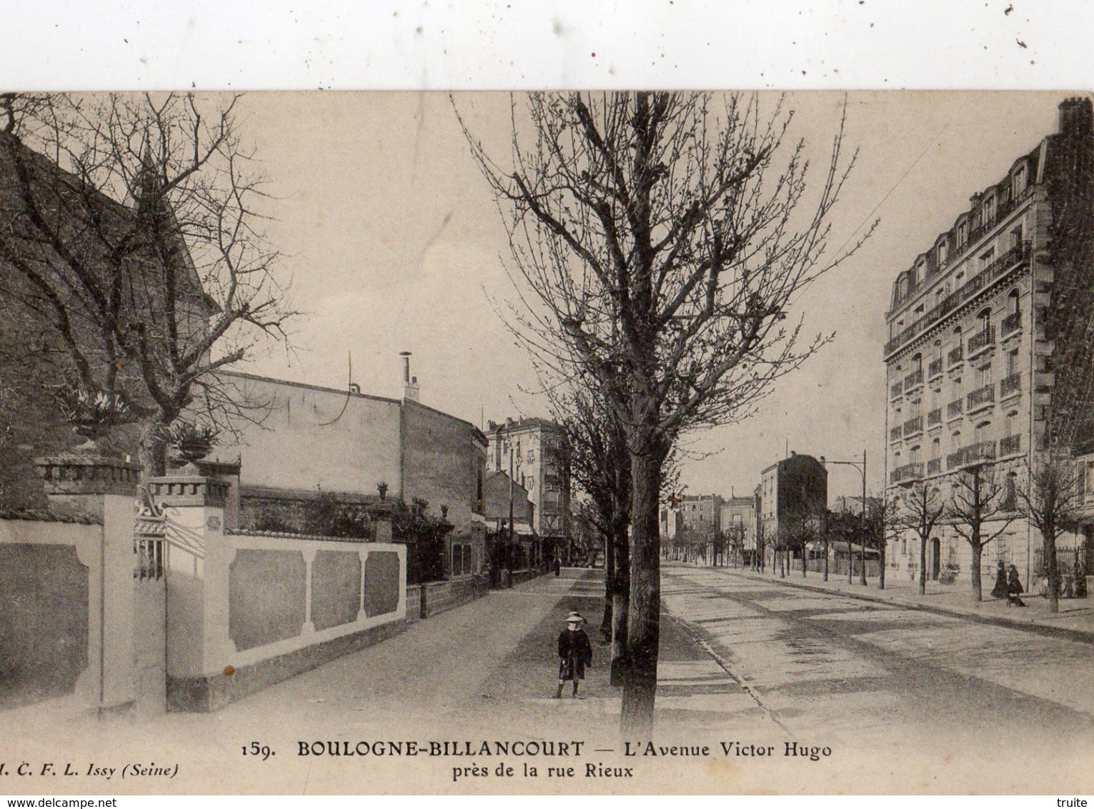 BOULOGNE-BILLANCOURT L'AVENUE VICTOR HUGO PRES DE LA RUE RIEUX - Boulogne Billancourt