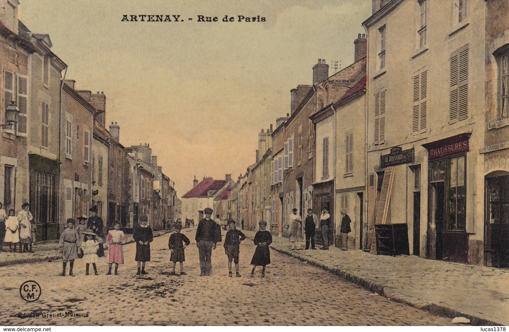 45 / ARTENAY / RUE DE PARIS / ANIMEE + / TRES JOLIE CARTE COLORISEE - Artenay