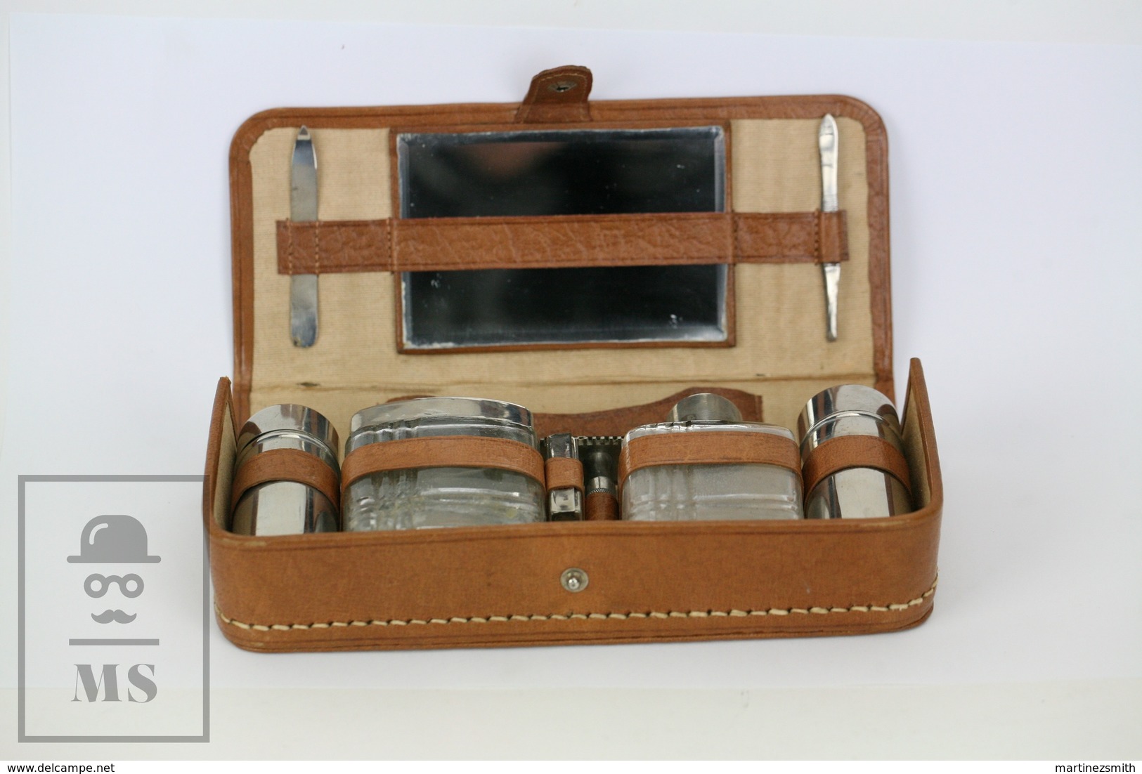 Vintage Leather Shaving Travel Set With Safety Razor, Blades And Crystal Pots - Other & Unclassified