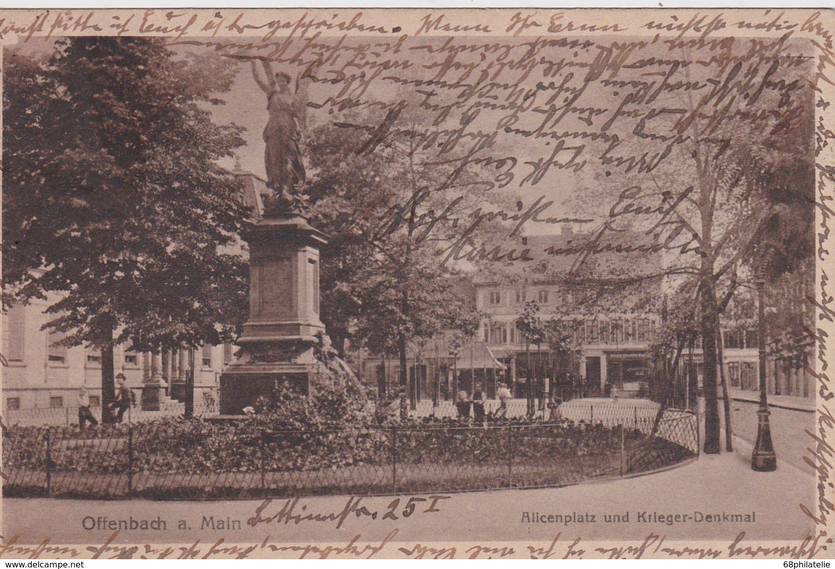 ALLEMAGNE CARTE POSTALE DE OFFENBACH    ALICEPALTZ UND KRIEGE-DENKMAL - Offenbach