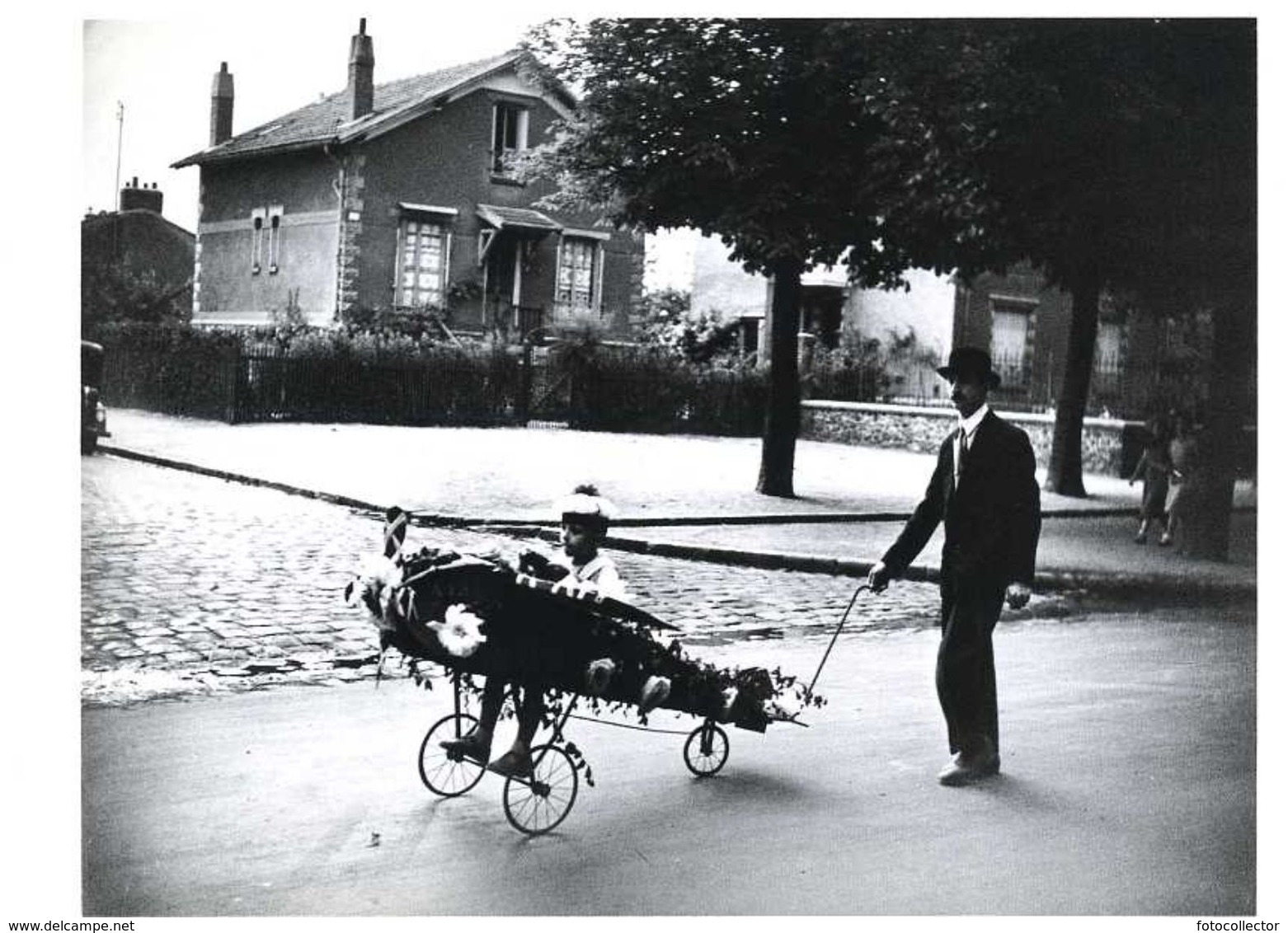 Daddy's Plane 1934 Par Doisneau - Doisneau