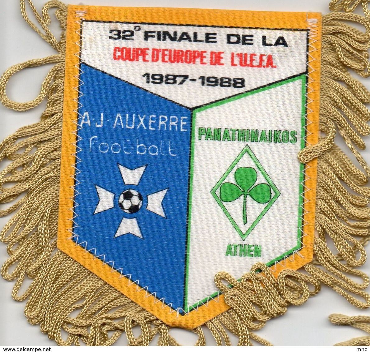 Fanion Du Match AUXERRE / PANATHINAIKOS  Coupe UEFA 1987/88 - Habillement, Souvenirs & Autres