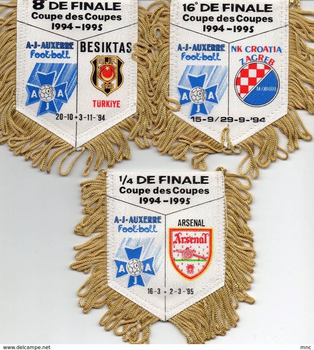 Lot De 3 Fanions D'AUXERRE En Coupe Des Coupes 1994/1995 - Habillement, Souvenirs & Autres