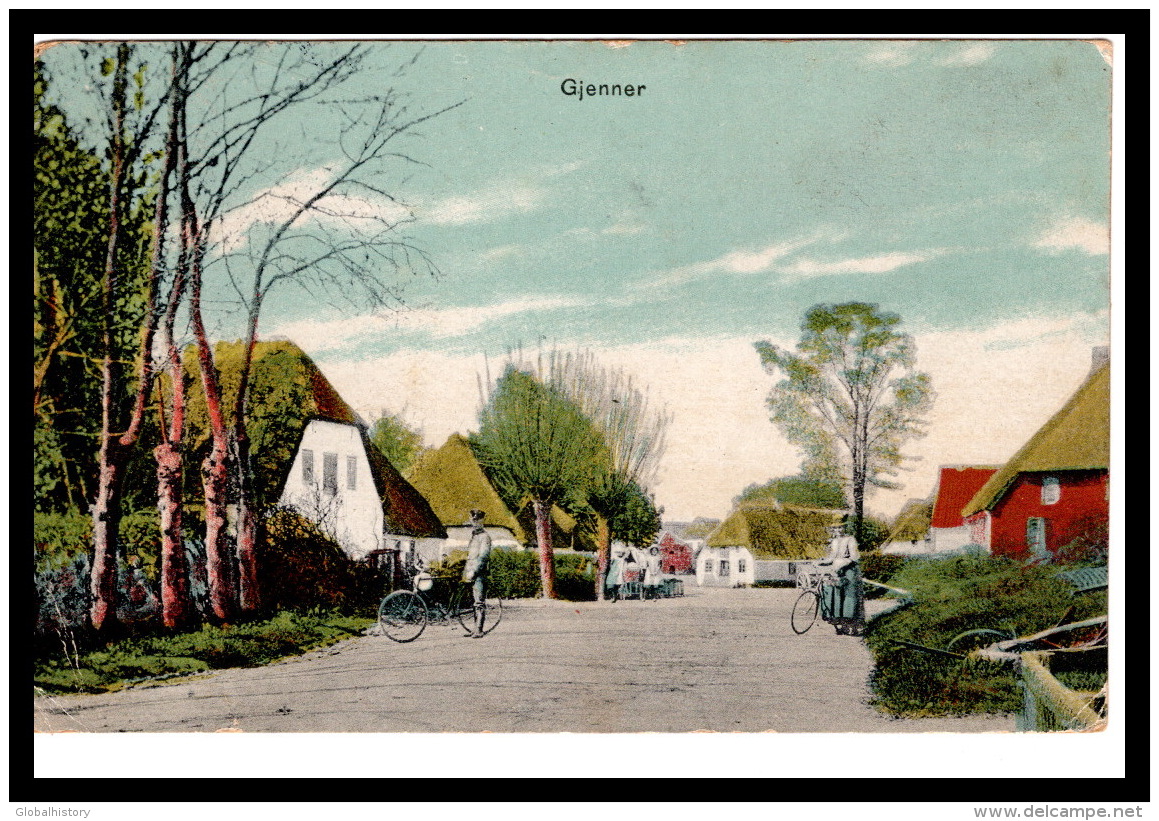 DD2676   DENMARK  GJENNER MAN WITH BIKE   POSTCARD - Danemark