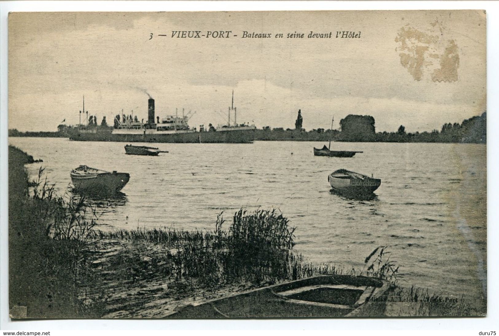 VIEUX PORT  Bateaux En Seine Devant L'Hôtel ( Navire Vapeur Barques ) Ecrite En 1920 - Autres & Non Classés