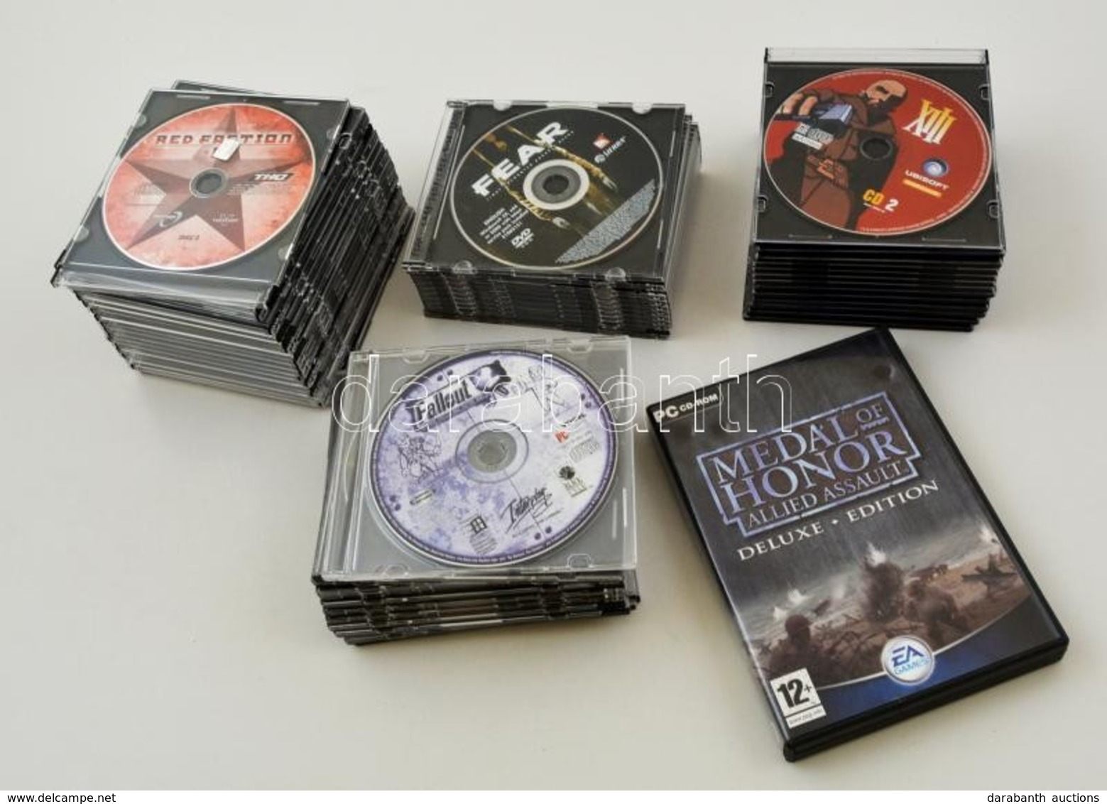 Számítógépes Játék Gyűjtemény, 44 Db, Köztük Többlemezesek Is: Medal Of Honor Allied Assault Deluxe Edition (eredeti Cso - Other & Unclassified
