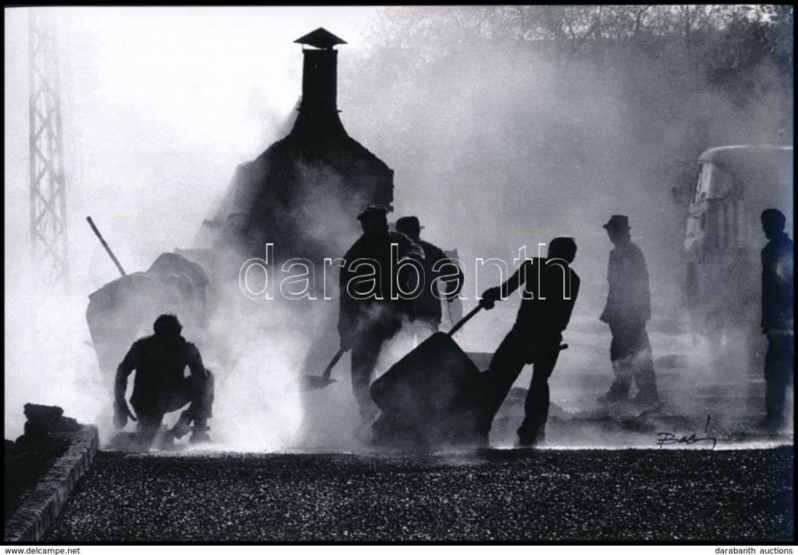 Balás István (1945-): Aszfaltozók. Országos Díjat Nyert Fotóművészeti Alkotás. Szignált Fotóprint. Jelzett. 18x30 Cm - Other & Unclassified