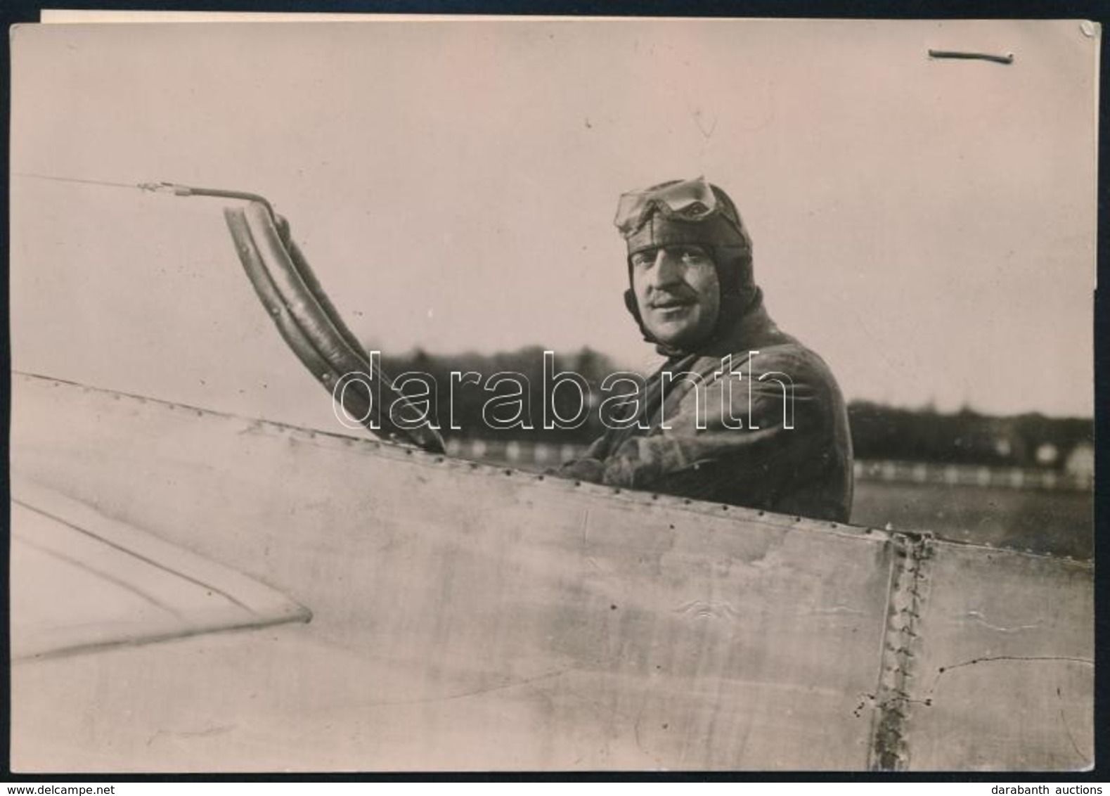 1913  Perryeyson Francia Repülős Az Asperni Nemzetközi Repülőversenyen. Korabeli Sajtófotó, Hozzátűzött Szöveggel / Fren - Other & Unclassified