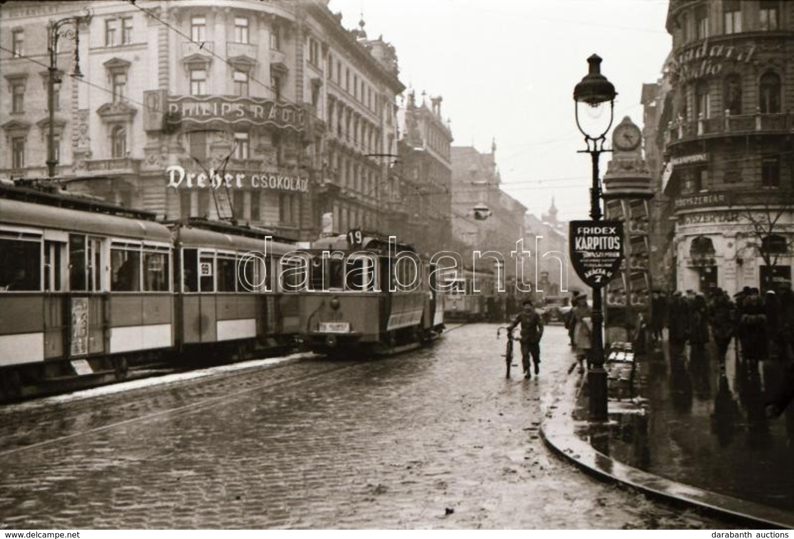 Cca 1937 Budapest, A 11-es és A 19-es Villamosjáratról Készült 2 Db Szabadon Felhasználható Vintage Negatív, 24x36 Mm - Other & Unclassified