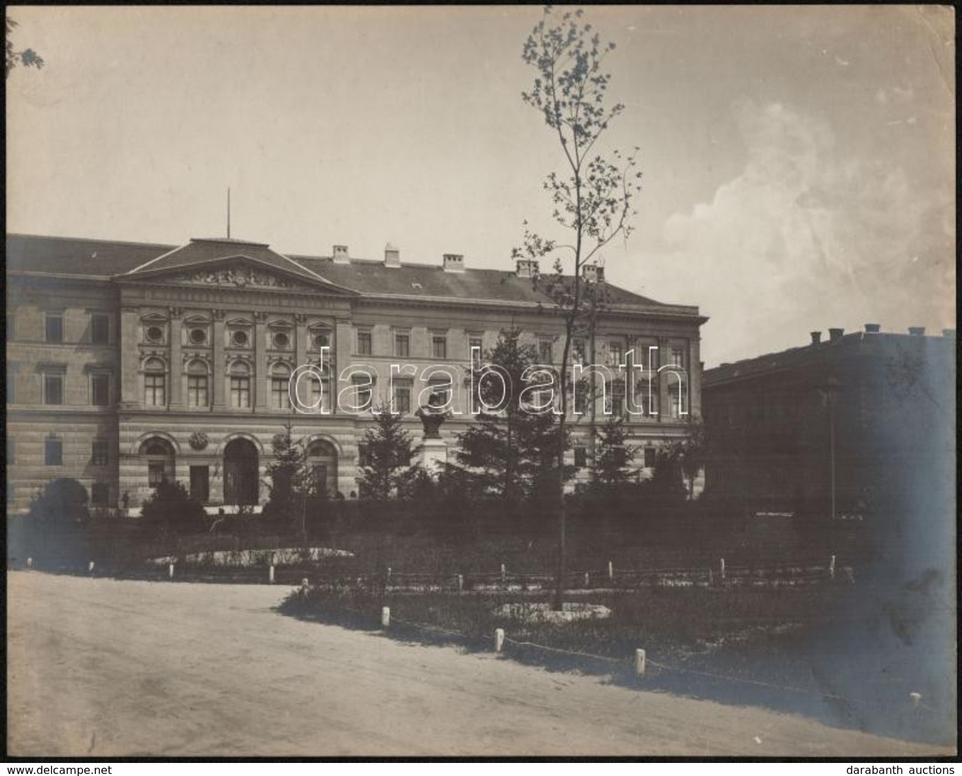 Cca 1900 Budapest, VIII. Ludoviceum, A Ludovika épülete. Nagyméretű Fotó. Erdélyi Mór (1866-1934) Fotográfiája. 28x23 Cm - Other & Unclassified