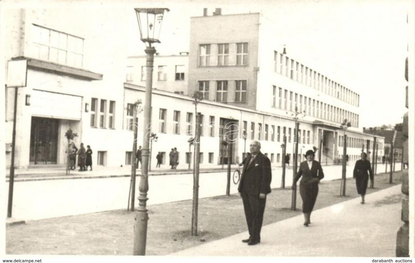 T2 1935 Kassa, Kosice; Utca, Posta Palota / Street View With Post Palace. Leszt Photo - Unclassified