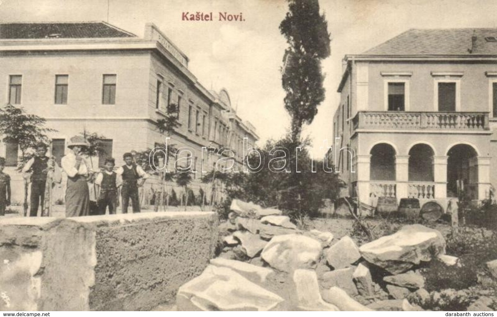 * T2 Kastel Novi, Castelnuovo; Utcakép Gyerekekkel / Street View With Children - Non Classificati