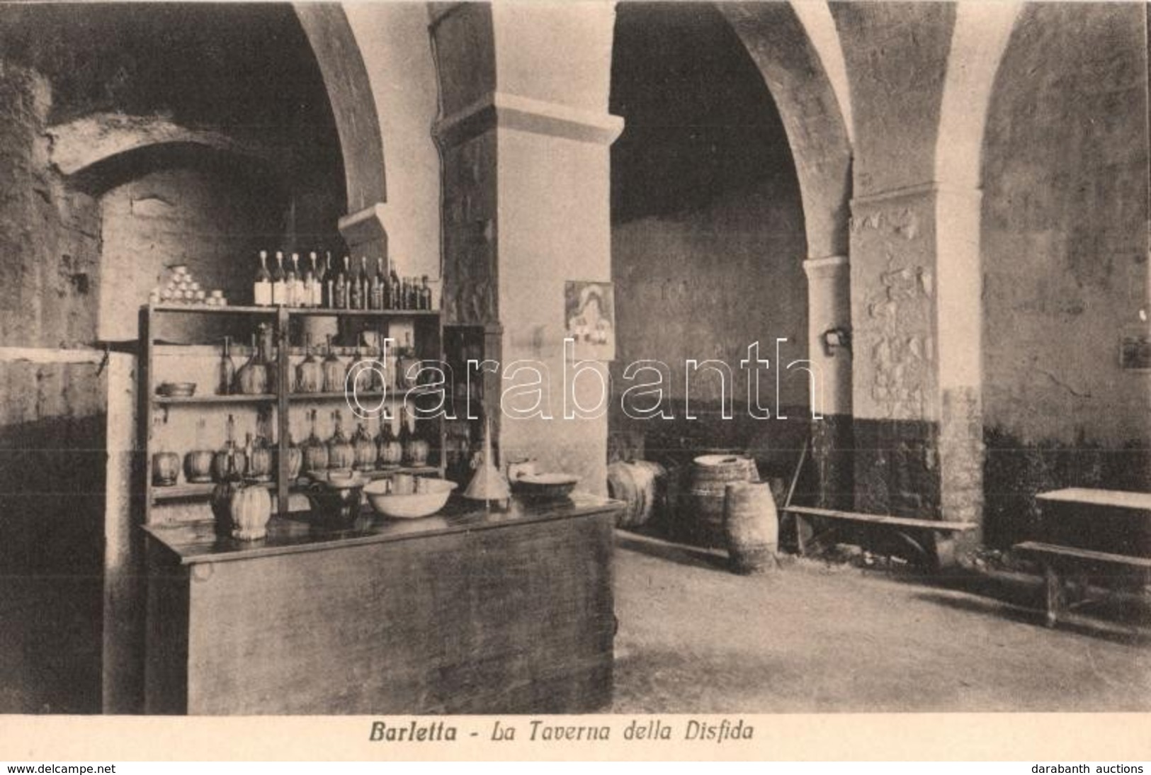 ** T1 Barletta, La Taverna Della Disfida / Restaurant Interior - Unclassified