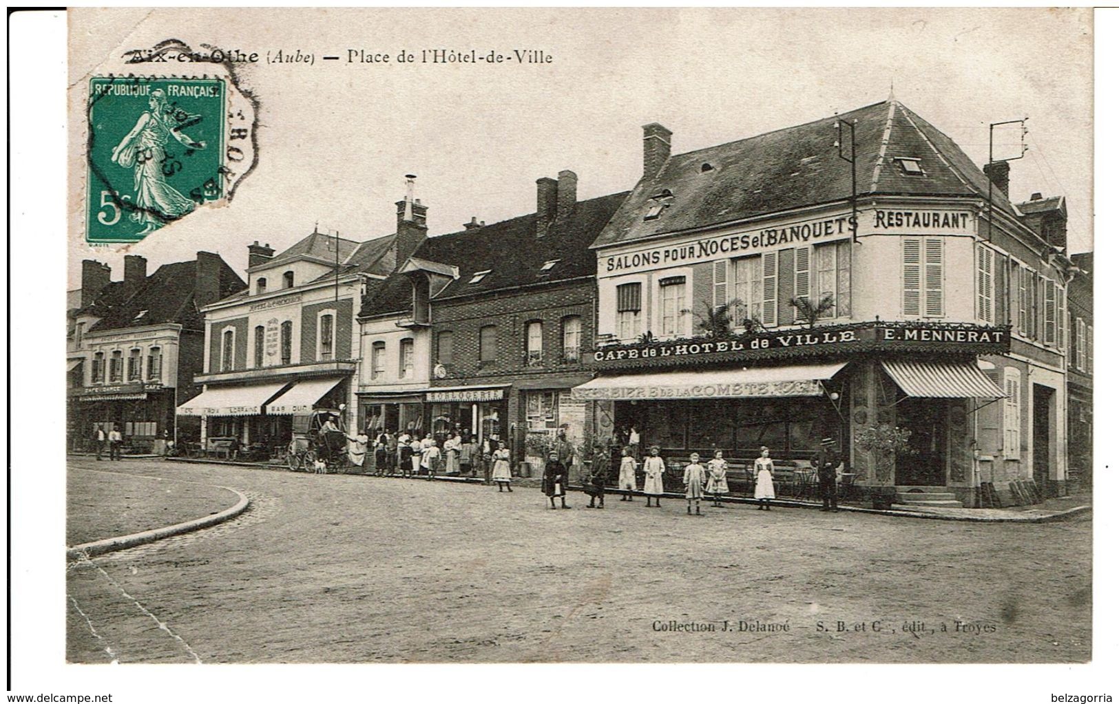 AIX En OTHE ( Aube )  -   Place De L' Hôtel De Ville - Autres & Non Classés