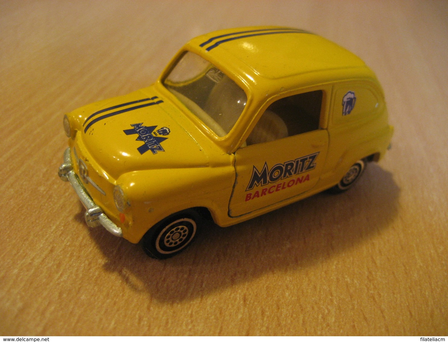 SEAT 600 Escala 1/43 MORITZ Beer Cerveza Barcelona Aprox. 7,5x3 Cm Vintage Miniature Auto GUISVAL Good Condition - Toy Memorabilia