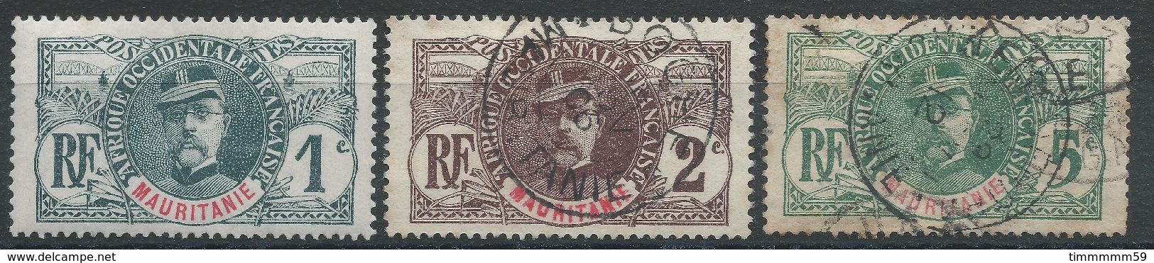 Lot N°40959  N°1 Neuf Avec Trace De Charniéres, N°2 Et 4 Oblit Cachet à Date A Déchiffrer - Usati