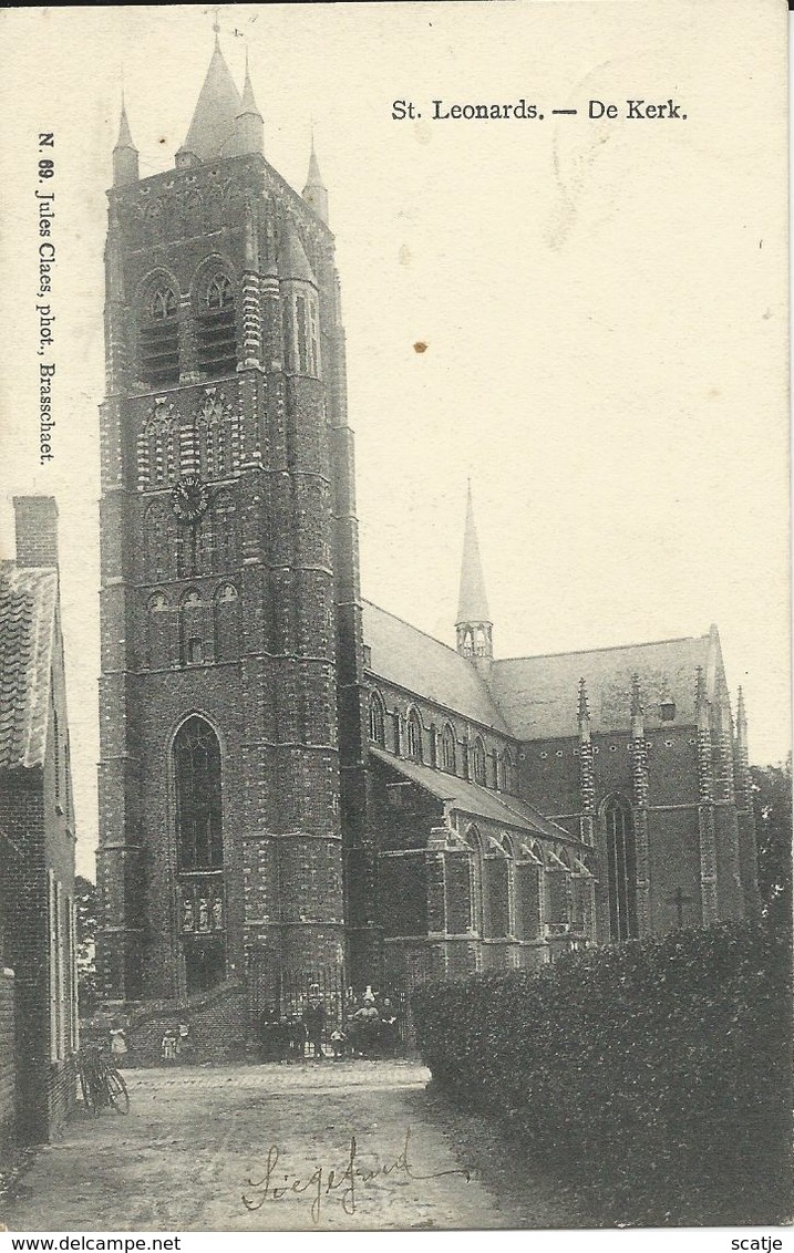 St. Leonards.   -   De Kerk - Kapellen