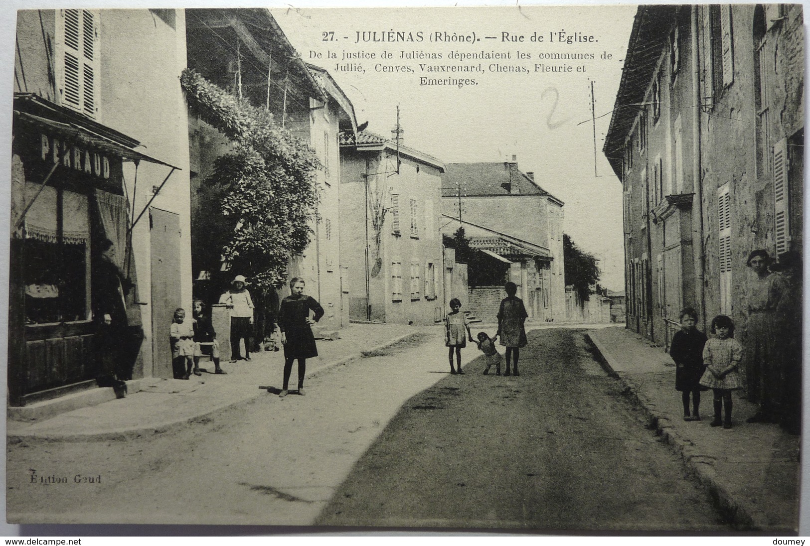 RUE DE L'ÉGLISE- JULIÉNAS - Julienas