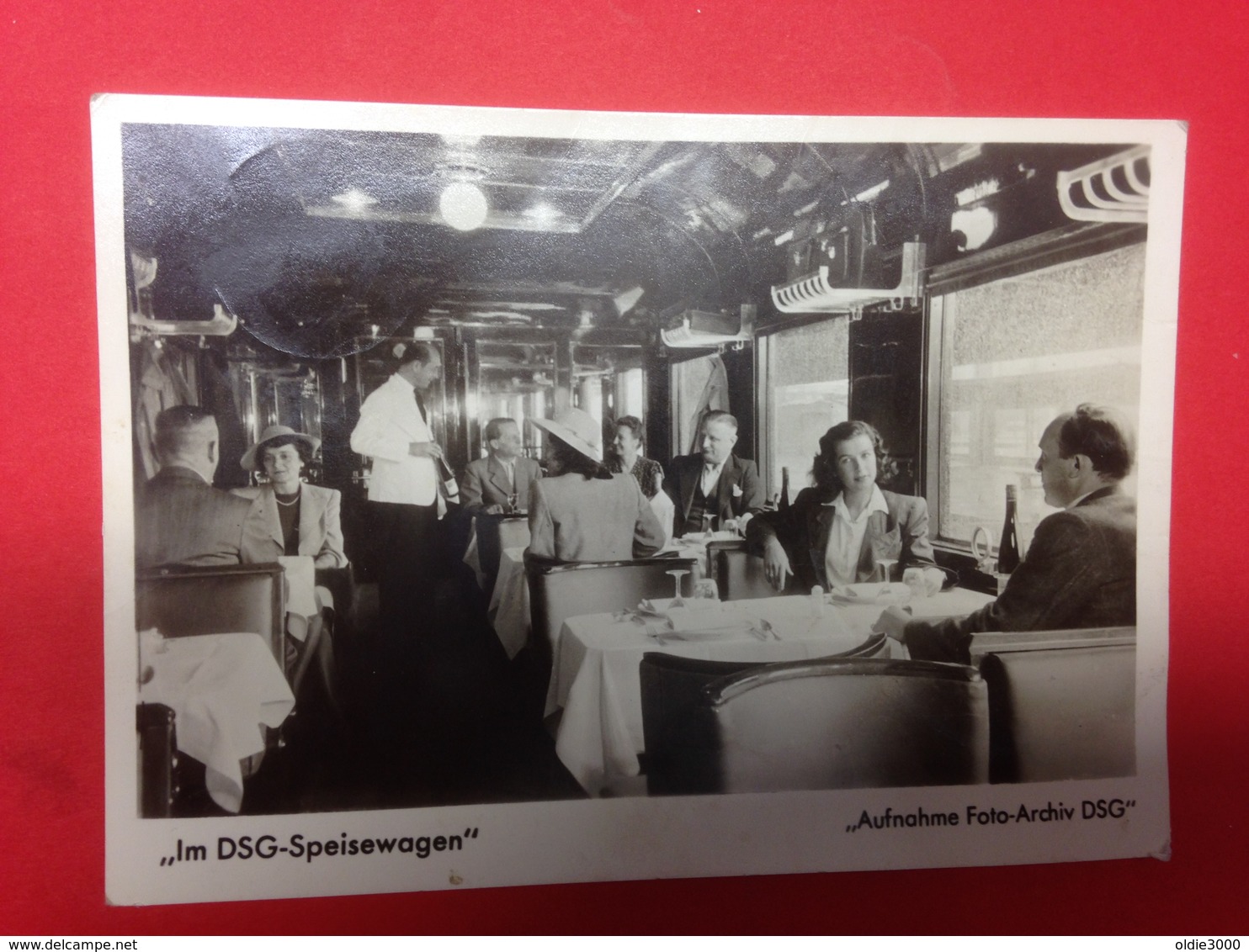 Im DSG Speisewagen 2118 - Trenes